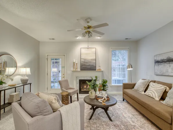 114 Knotts Valley Ln, Cary, NC 27519