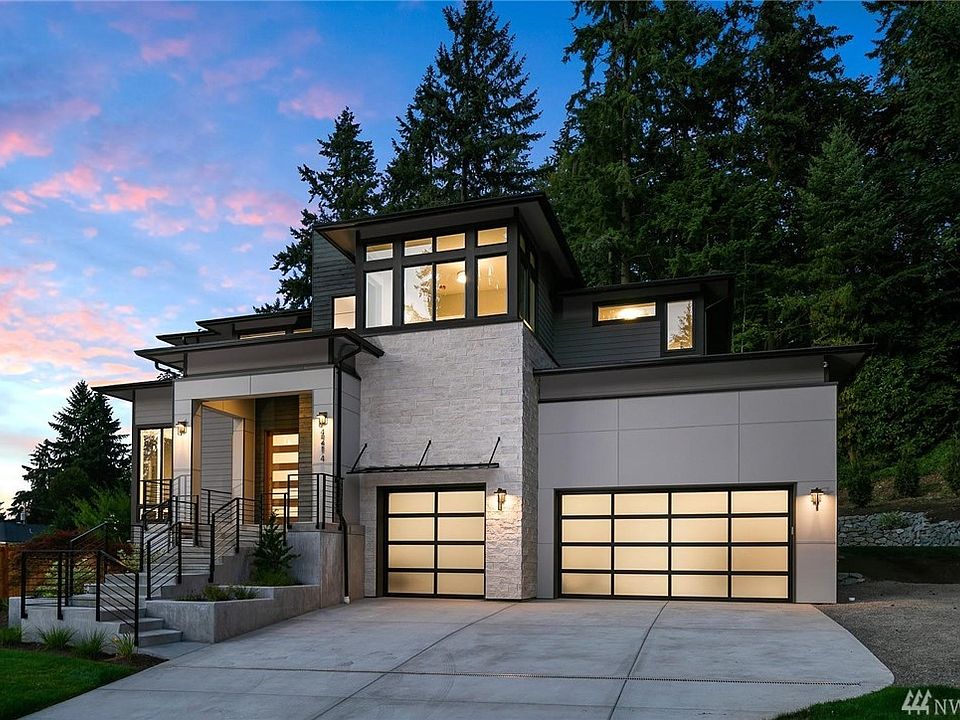Finished home color and elevations will vary from this rendering. 