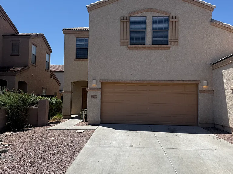 7035 W McMahon Way — Photo 1