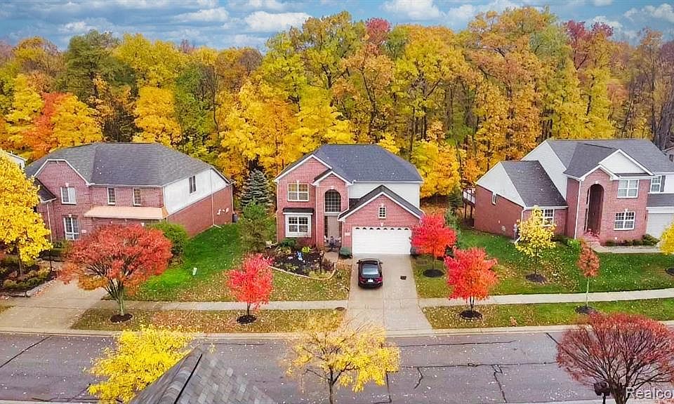41643 Steinbeck Gln, Novi, MI 48377 Zillow