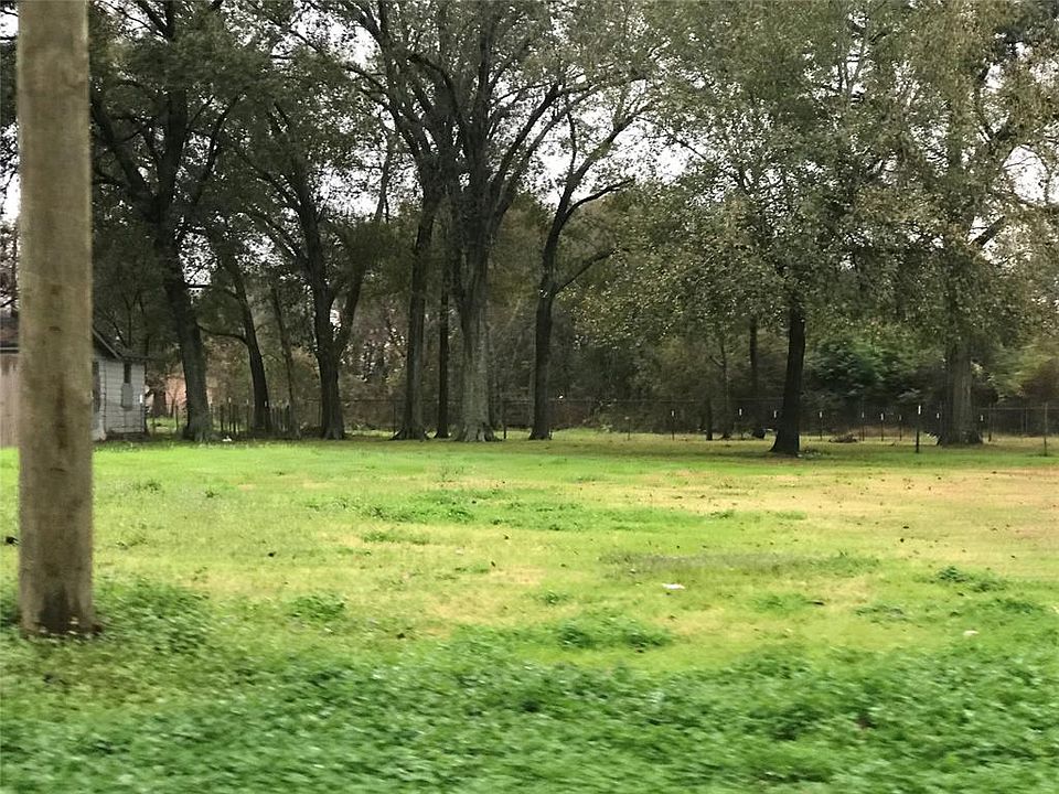 1st image of 5821 Roberts Rd