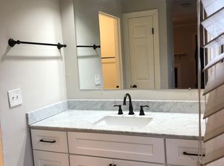 240 Westchase Dr, Nashville, TN 37205