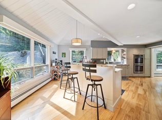 38 Old Manchester Rd, Amherst, NH 03031