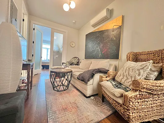 Rented by Doorway NYC, LLC | media 23