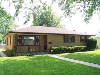 9109 W Grantosa Dr, Milwaukee, WI, 53225