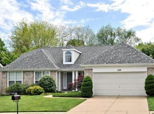 244 Dejournet Dr, Chesterfield, MO 63005