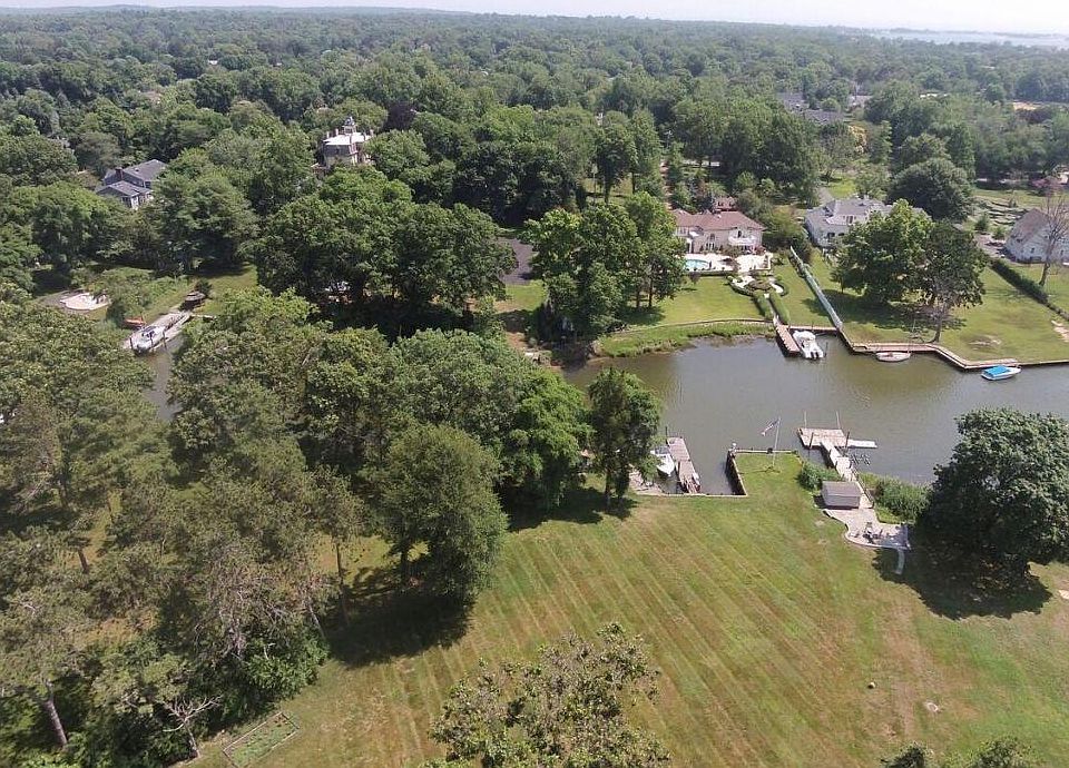 1st image of 47 Pine Dr