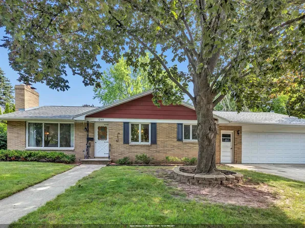 1245 Smith St, Green Bay, WI 54302