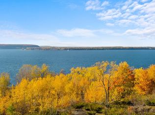 4882 Bay Shore Dr #2, Sturgeon Bay, WI 54235