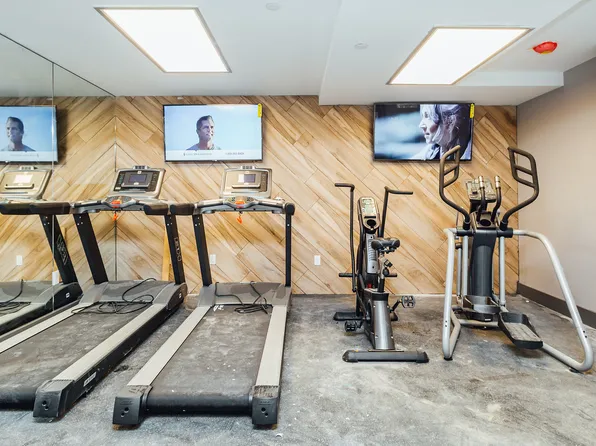 703 Rogers Avenue image 10 of 11