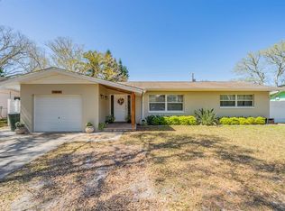 1074 Dogwood Dr, Dunedin, FL 34698