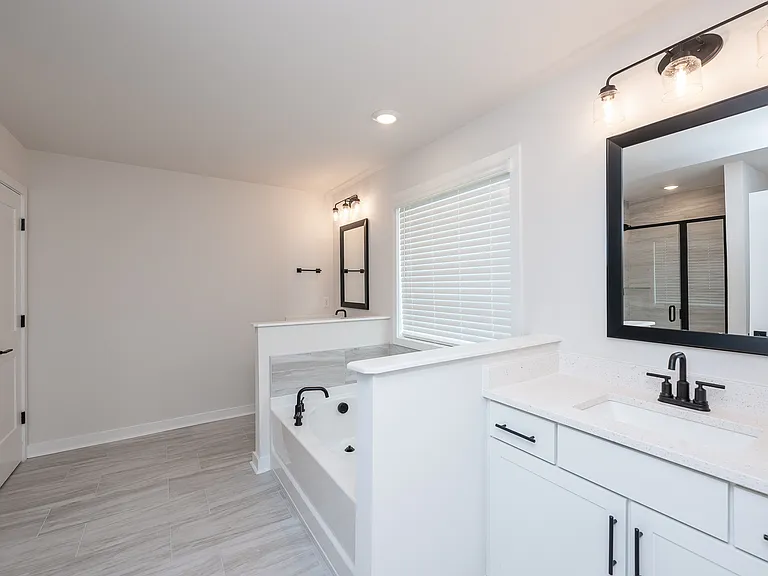 1000 Gresham Pl — Photo 4