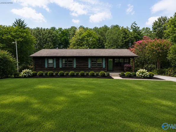417 McFoilton Ln, Scottsboro, AL 35768