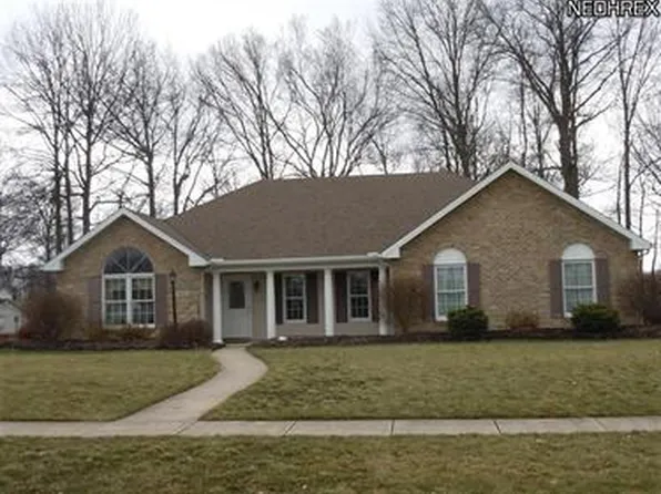 1052 Woodland Chase, Grafton, OH 44044