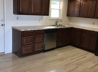 229 W Cherry St, Alma, AR 72921