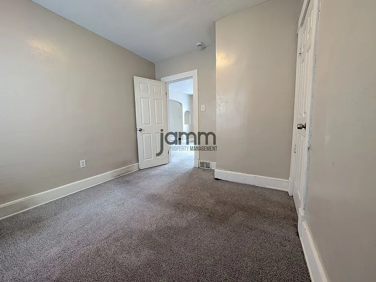 1476 W 107th St #1476 W 107TH UPPER — Photo 13