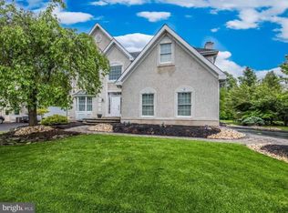 38 Arabian Way, Holland, PA 18966
