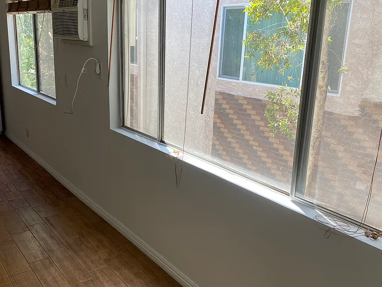 1019 Orange Grove Ave #3 — Photo 6