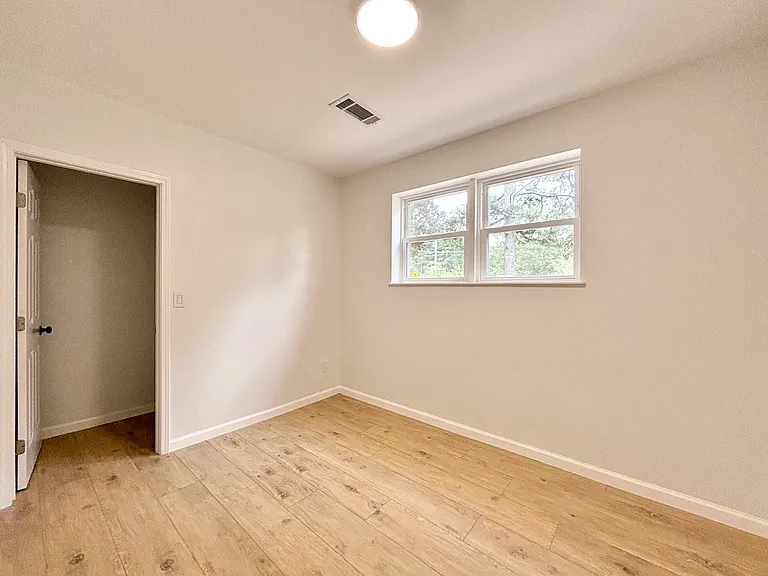 453 Briggs Cir #B — Photo 7
