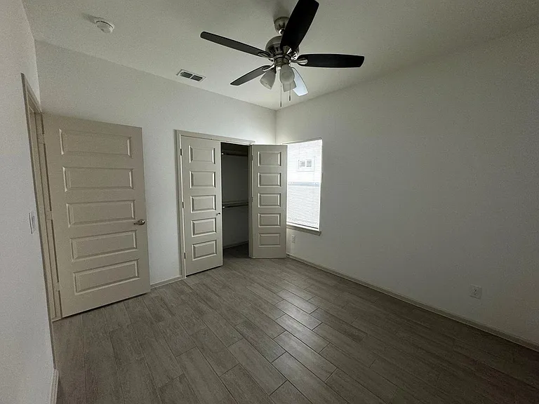 7702 N 58th St #1 — Photo 5