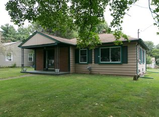 1721 Cambridge Dr, Kalamazoo, MI 49001