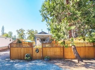 298 Tavis Dr, Merlin, OR 97532