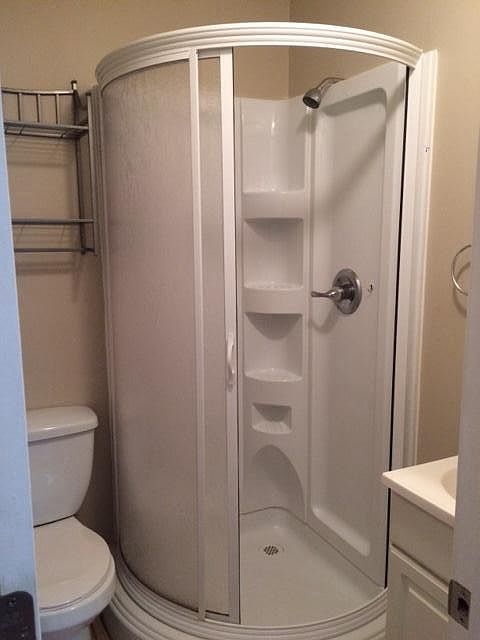 2nd image of 401 W Market St APT B