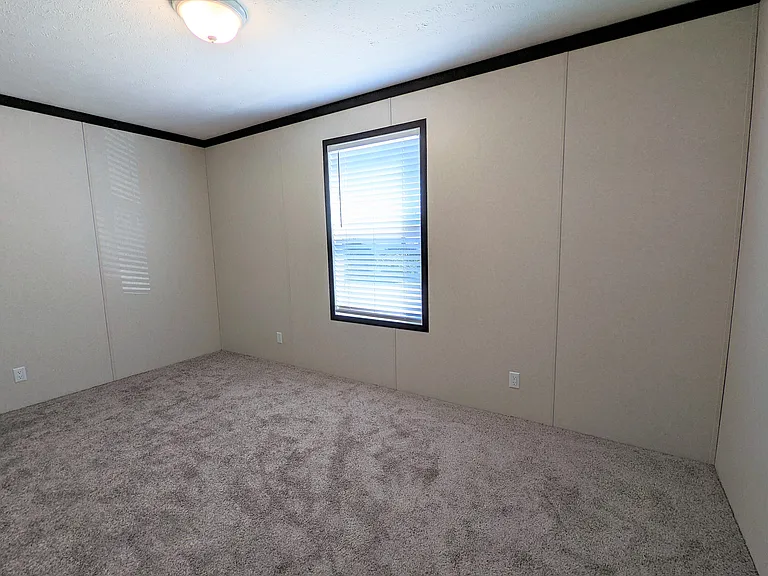 688 Oregon St #688 — Photo 14