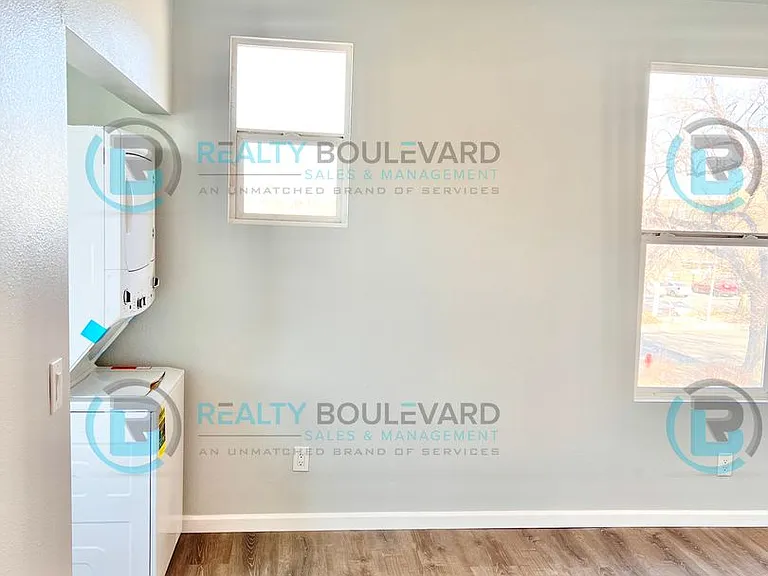 651 Elko Ave — Photo 4