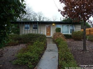 704 Rittiman Rd, Terrell Hills, TX 78209