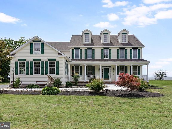 3rd image of 5520 Leeward Ln