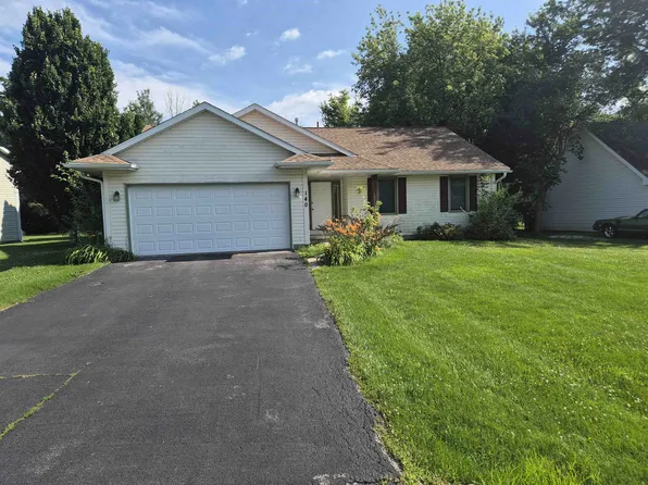 140 Lamplighter Loop SE, Poplar Grove, IL 61065