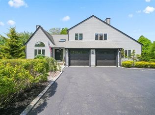760 Iris Ct, Yorktown Heights, NY 10598