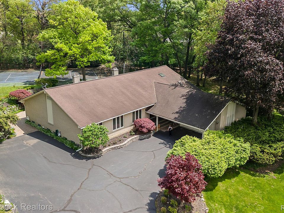 1st image of 1418 Sodon Lake Dr