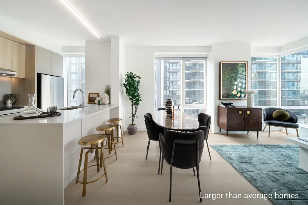 17 Hanover Place — Photo 2