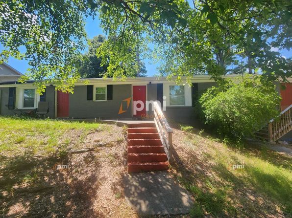 217 Greenbriar Dr APT 2B