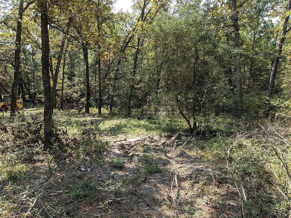 1st image of Shoreline Dr