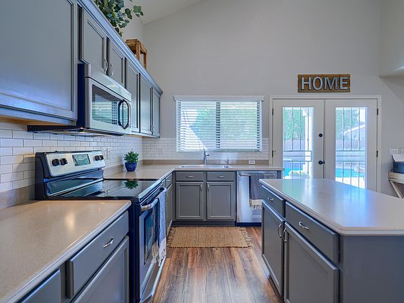 5th image of 9137 W Mary Ann Dr