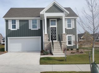 7508 Legend Ct, Caledonia, MI