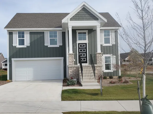 7508 Legend Ct, Caledonia, MI 49316