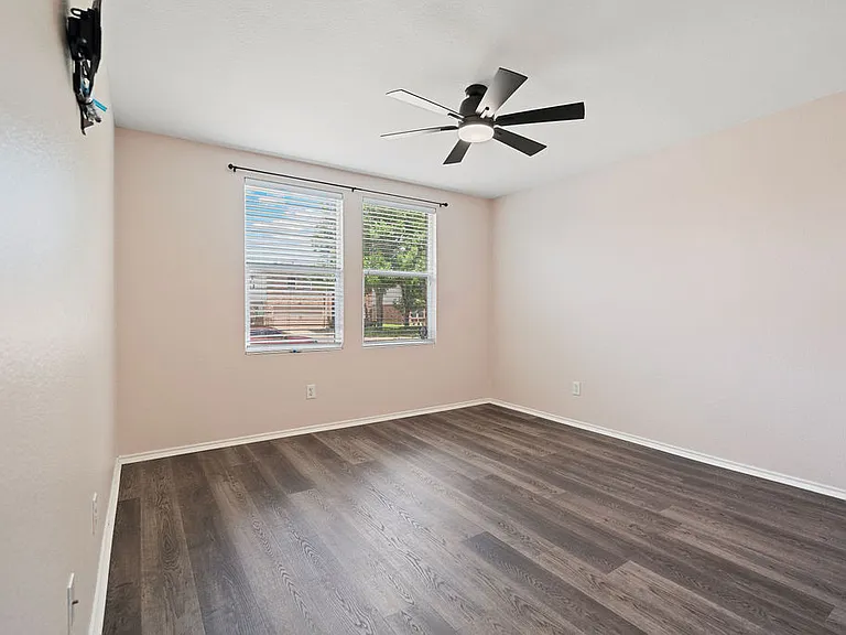 5405 Mountain Pointe Dr — Photo 10