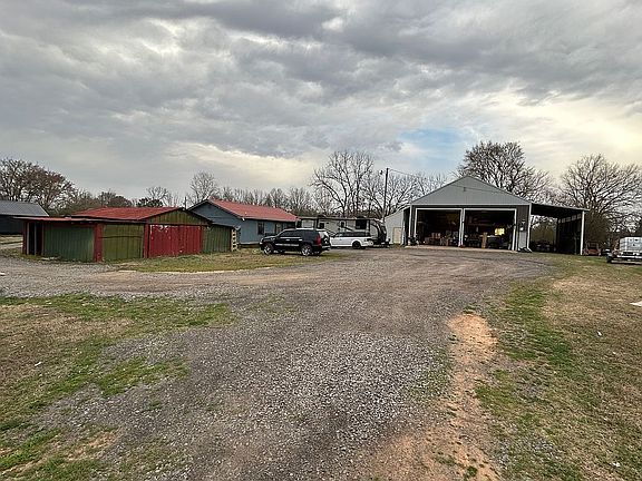 5th image of 51 Cypress Hill Ln