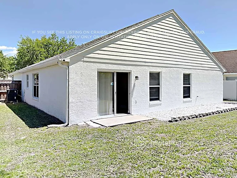 11425 Kenley Cir — Photo 16