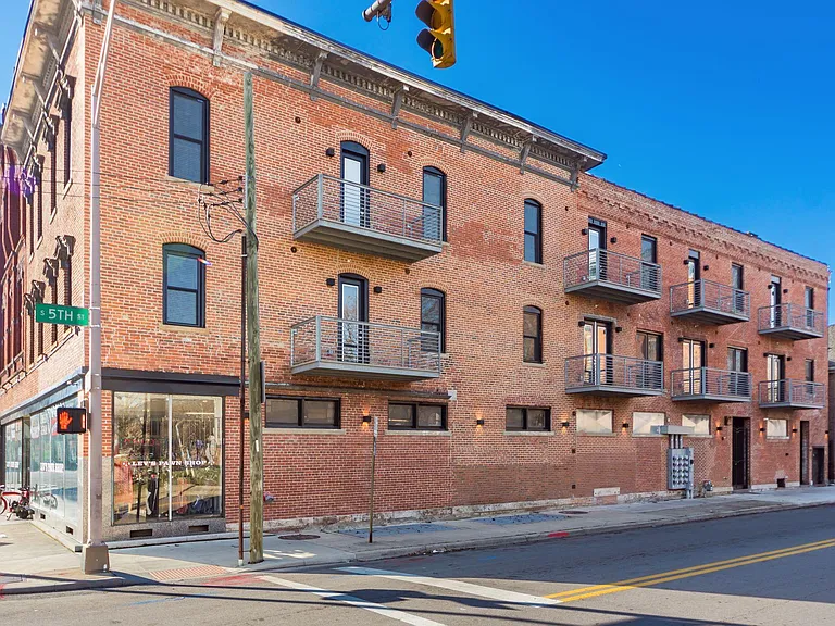 218 E Main St #3-F — Photo 13