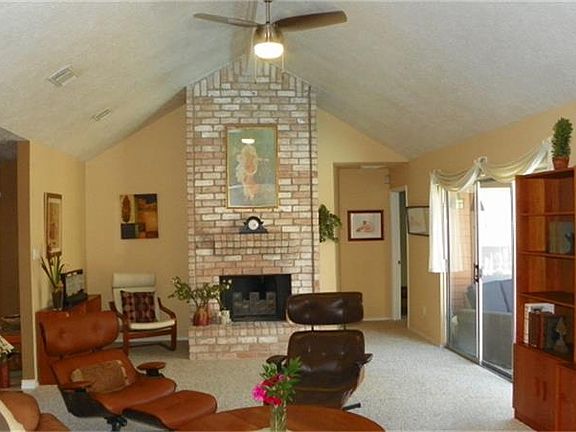 5th image of 20 Spurwood Ct