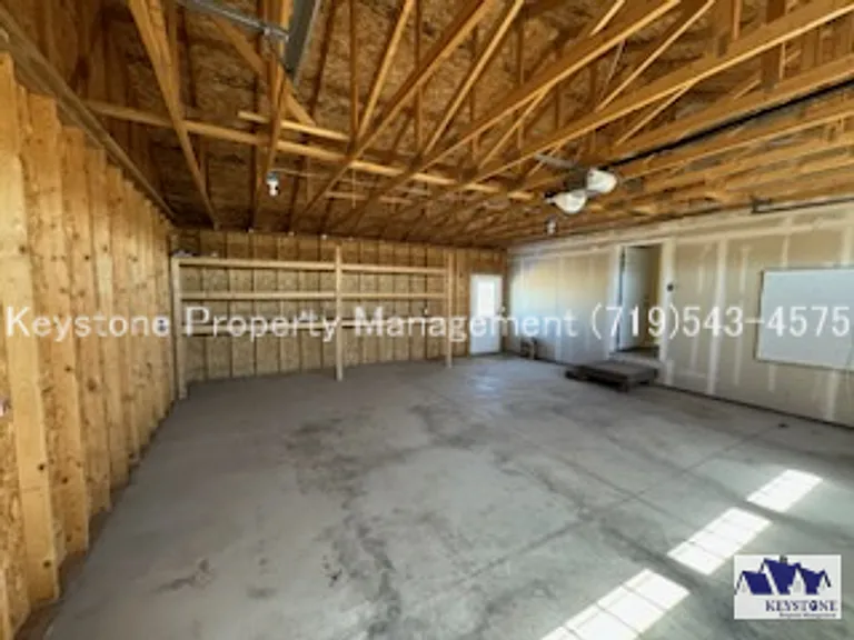 1051 E Platteville Blvd — Photo 34