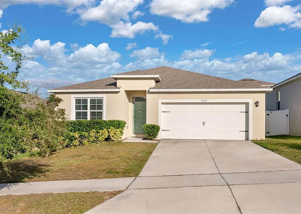 9537 Black Walnut Dr