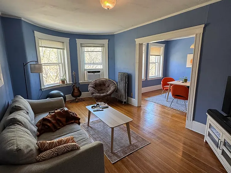 26 Parkway Rd #3 — Photo 3
