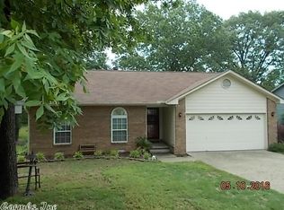 11 Hickory Ridge Dr, Benton, AR 72019