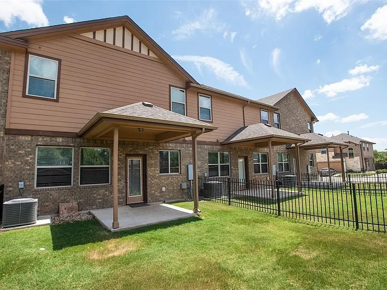 1001 Zodiac Ln #37 — Photo 26